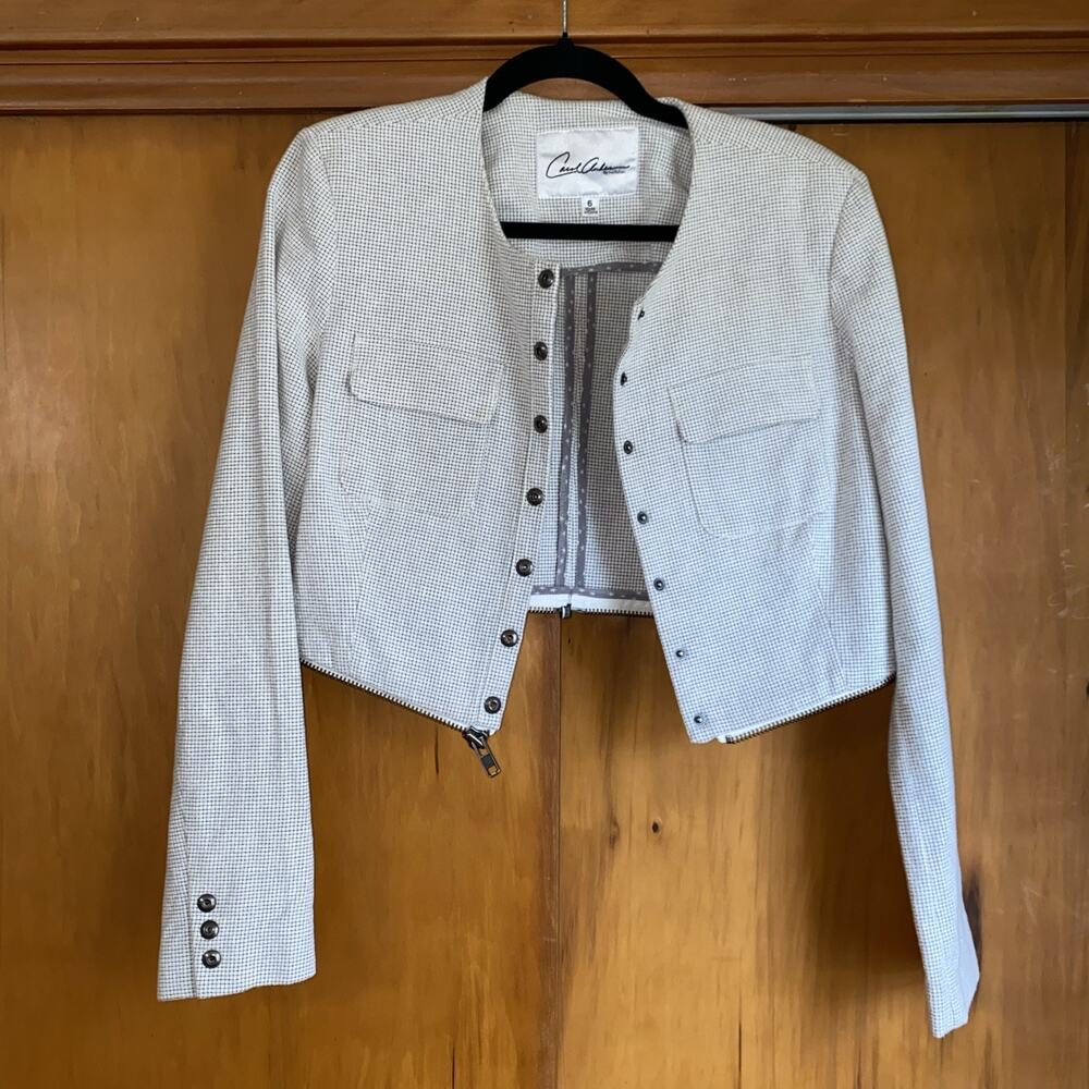 Carol Anderson by Invitation Crop Blazer Jacket White Gray Grid Pattern Zippers